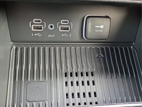 Used 2026 Jeep Grand Cherokee Limited w/ Luxury Tech Group II AWD/4WD image 18