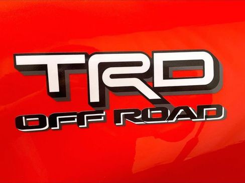 Certified 2024 Toyota Tacoma TRD Off-Road w/ TRD Off Road Premium Package AWD/4WD image 9