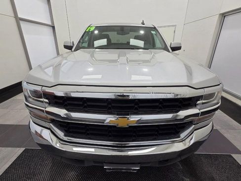 Used 2019 Chevrolet Silverado 1500 LT AWD/4WD image 7