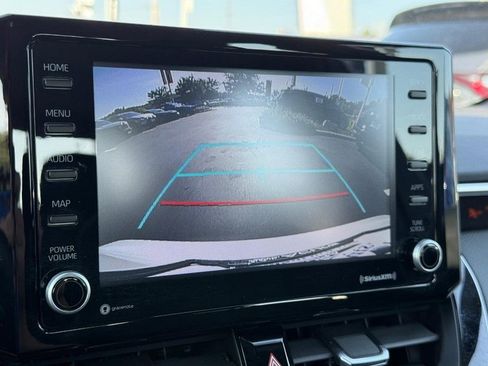 Used 2022 Toyota Corolla SE image 17