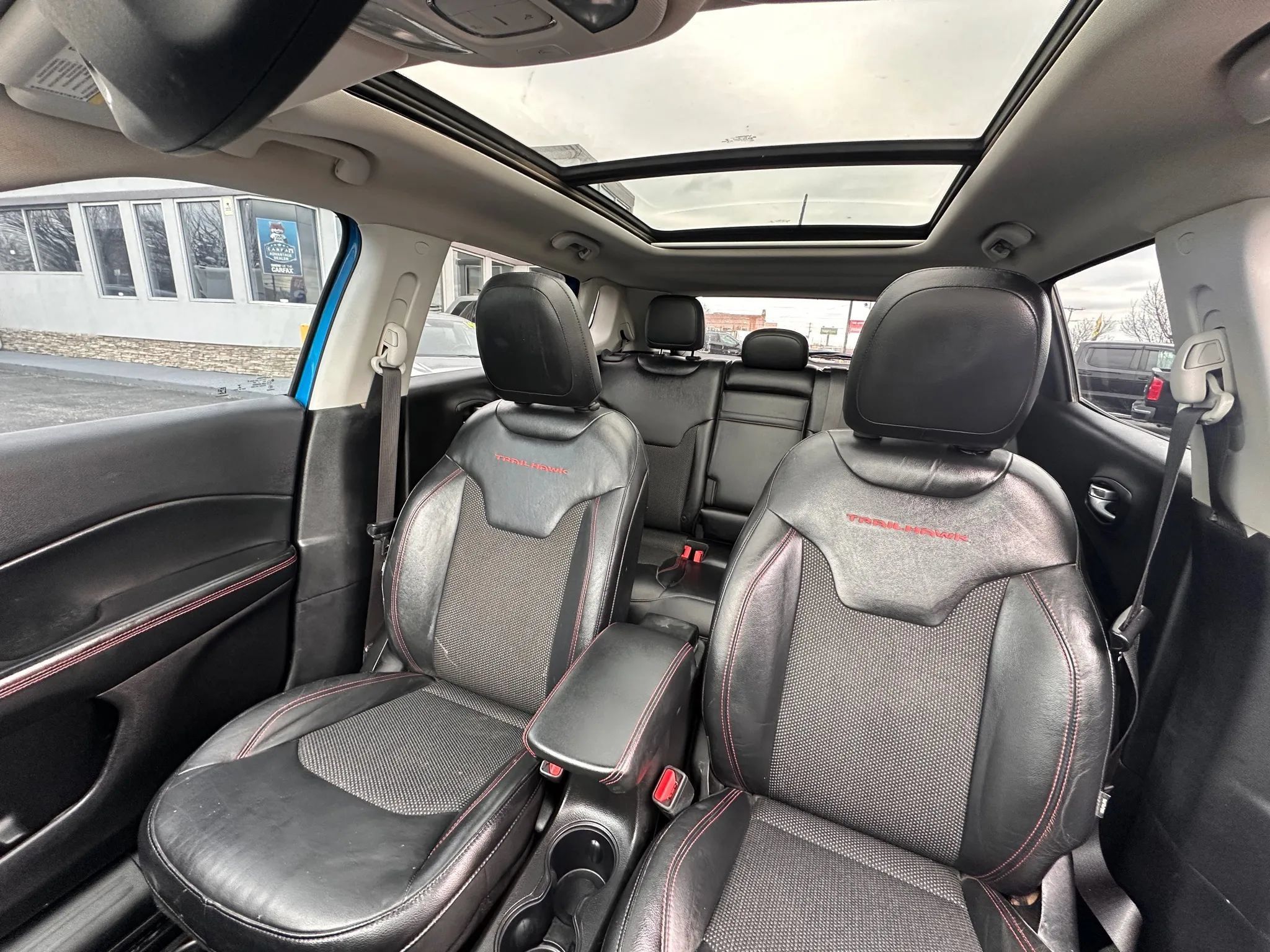 Used 2017 Jeep Compass Trailhawk w/ Navigation Group AWD/4WD image 12