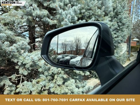 Used 2025 Toyota Grand Highlander AWD image 23