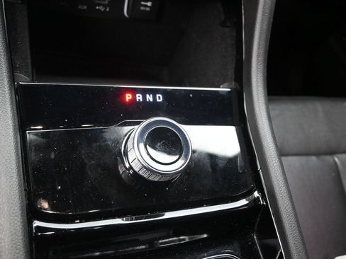 Used 2022 Jeep Grand Cherokee L Limited w/ Black Appearance Package RWD image 14