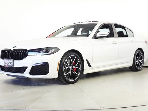Used 2023 BMW 530i w/ M Sport Package image 2