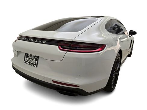 Used 2020 Porsche Panamera 4 image 9