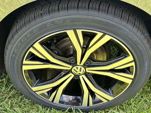 Used 2022 Volkswagen Passat 2.0T SE image 15