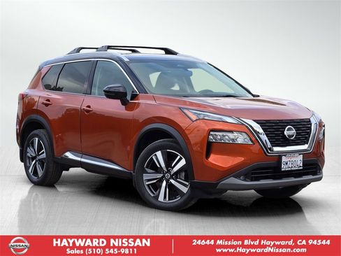 Used 2021 Nissan Rogue SL w/ Premium Package image 1