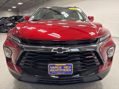 Used 2023 Chevrolet Blazer RS image 2