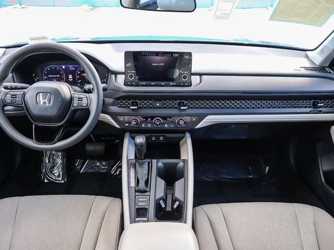 Certified 2025 Honda Accord SE image 13