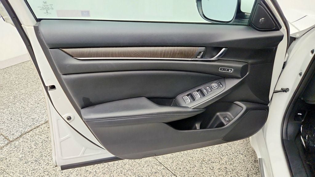 Used 2018 Honda Accord EX-L image 11