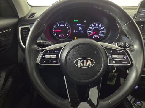 Used 2021 Kia Seltos S AWD/4WD image 16