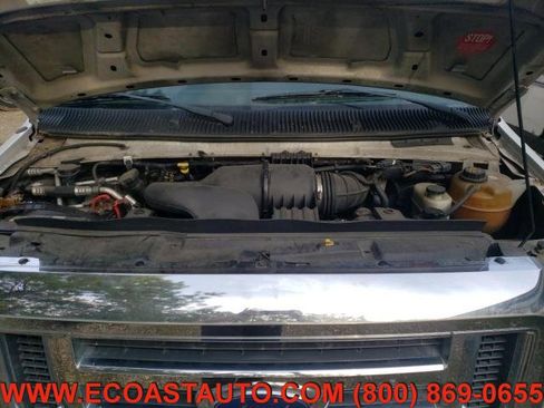 Used 2011 Ford E-350 and Econoline 350 Super Duty w/ Shuttle Bus Prep Pkg image 6