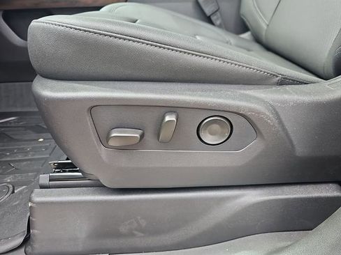 New 2026 GMC Sierra 1500 SLT image 20