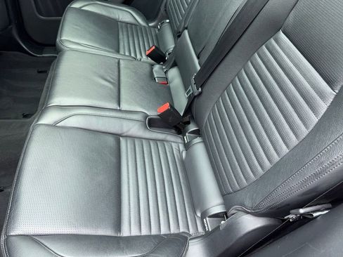 Used 2022 Land Rover Discovery Sport SE image 45