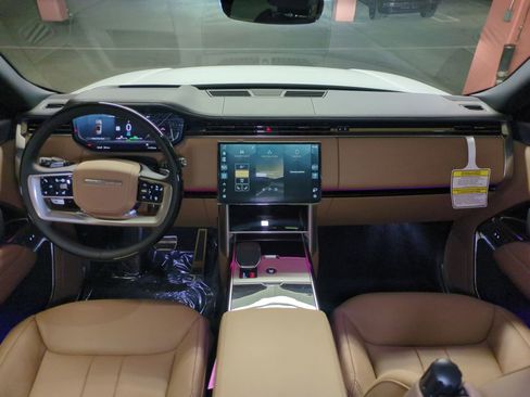 New 2026 Land Rover Range Rover SE image 26