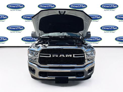 Used 2023 RAM 2500 Tradesman w/ Chrome Appearance Group image 33