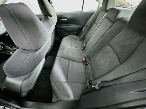 Used 2020 Toyota Corolla LE FWD image 26
