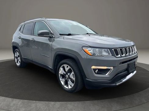 Used 2020 Jeep Compass Limited AWD/4WD image 3