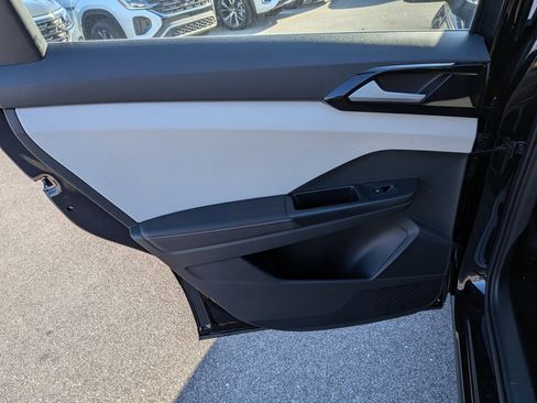 New 2026 Volkswagen Taos S image 25