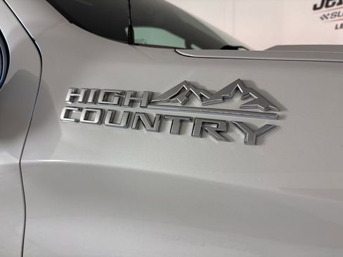 Used 2020 Chevrolet Silverado 1500 High Country w/ Technology Package image 34