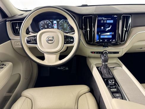 Used 2018 Volvo XC60 T5 Inscription w/ Luxury Seat Package image 28