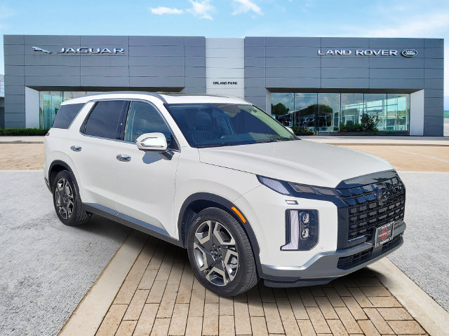 Used 2025 Hyundai Palisade Limited AWD/4WD image 3