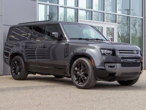 Used 2025 Land Rover Defender 130 Outbound image 3