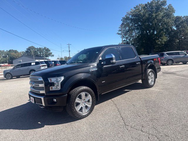 Used 2015 Ford F150 Platinum w/ Equipment Group 701A Luxury AWD/4WD image 3