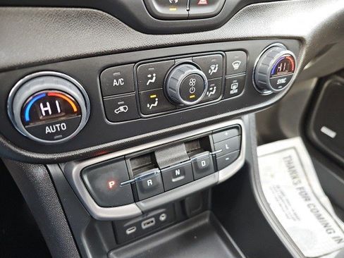 Used 2024 GMC Terrain AT4 w/ Infotainment Package II image 24