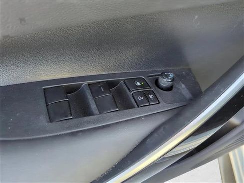 Used 2022 Toyota Corolla XSE image 9