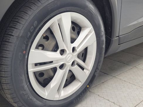 Used 2023 Nissan Kicks S FWD image 31