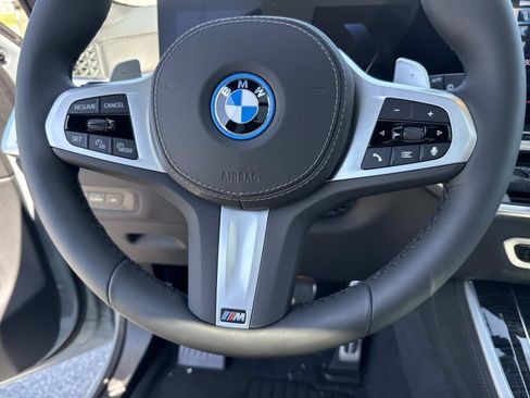 New 2026 BMW X5 xDrive50e w/ M Sport Package AWD/4WD image 18