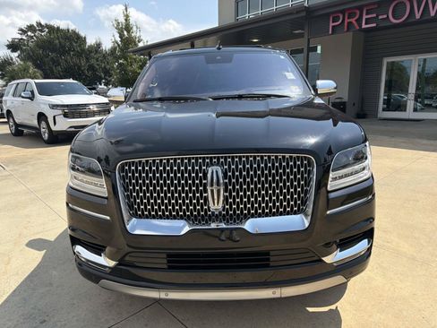 Used 2019 Lincoln Navigator L Black Label w/ Cargo Package AWD/4WD image 3