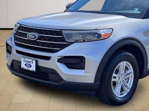 Used 2023 Ford Explorer XLT w/ Class IV Trailer Tow Package AWD/4WD image 37