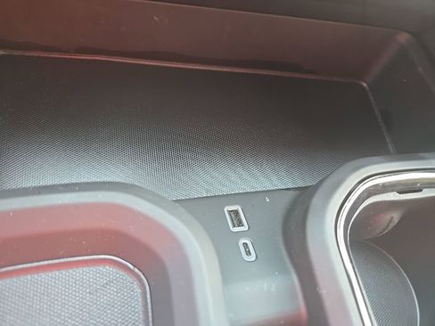 Used 2024 GMC Sierra 2500 AT4 w/ AT4 Preferred Package image 19