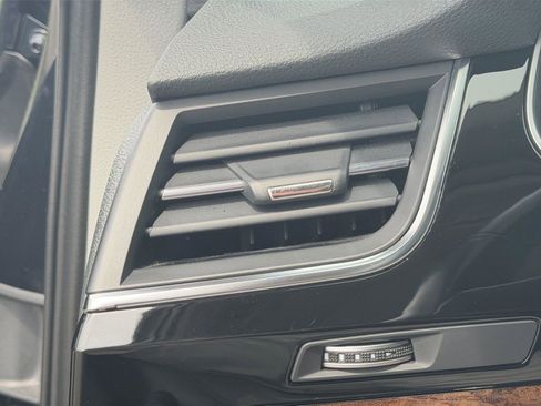 Used 2018 Audi Q7 3.0T Prestige AWD/4WD image 33