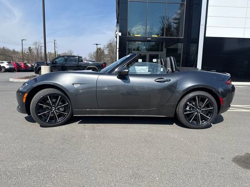 New 2026 MAZDA MX-5 Miata Grand Touring RWD image 2
