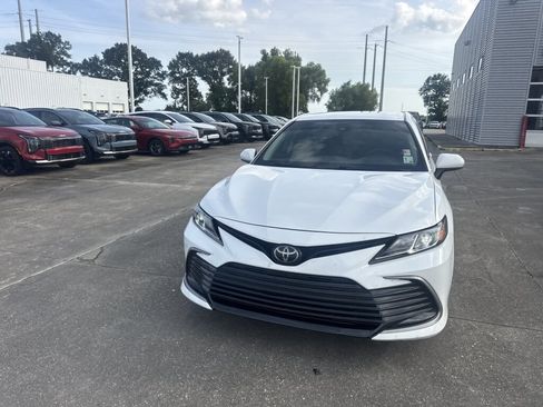 Used 2023 Toyota Camry LE FWD image 3