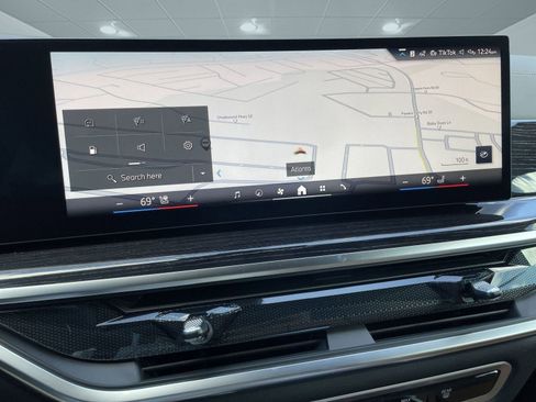 Used 2026 BMW X5 sDrive40i w/ M Sport Package image 23