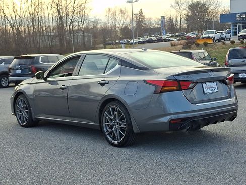 Used 2023 Nissan Altima 2.0 SR image 4