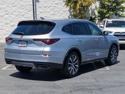 Used 2026 Acura MDX SH-AWD w/ Technology Package image 5
