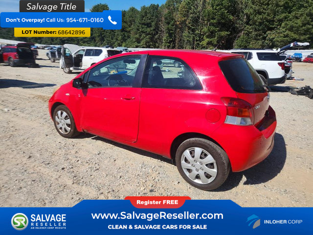 Used 2009 Toyota Yaris 2-Door Hatchback FWD image 3