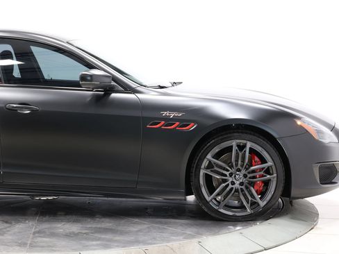 Used 2022 Maserati Quattroporte Trofeo RWD image 70