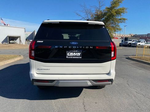 New 2025 Ford Expedition Platinum w/ Platinum Ultimate Package image 6