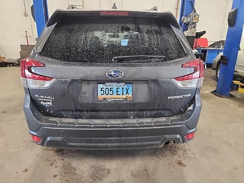 Used 2023 Subaru Forester Premium AWD/4WD image 12