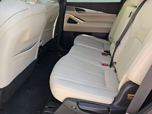 Used 2024 INFINITI QX60 Luxe w/ Vision Package AWD/4WD image 10