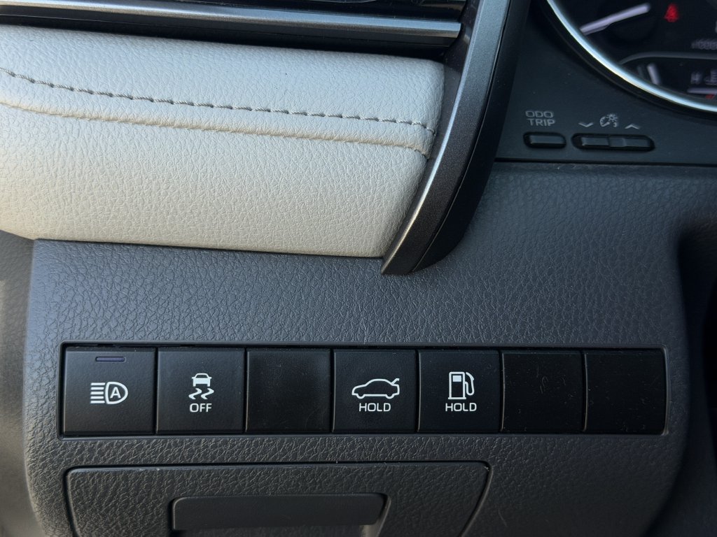 Used 2023 Toyota Camry LE FWD image 22