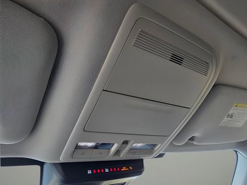 Used 2025 MAZDA CX-90 Plug-In Hybrid w/ Preferred image 23