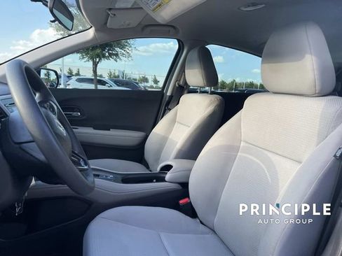 Used 2020 Honda HR-V LX image 15