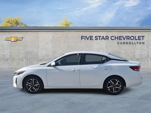 Used 2024 Nissan Sentra SV FWD image 6